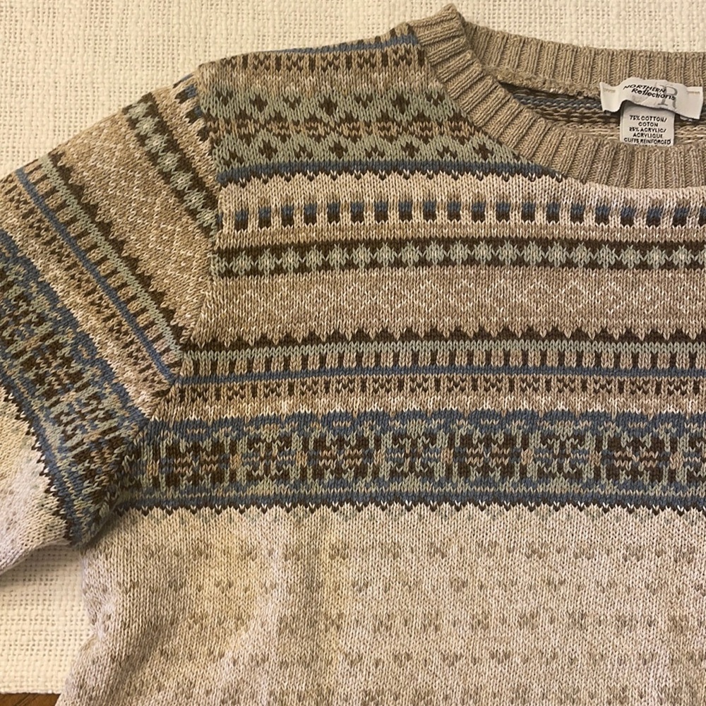 ***LAST CALL*** Northern reflections vintage cropped sweater